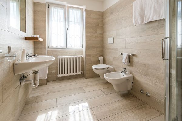 Bagno quadrupla casa mela Stanza quadrupla - Agritur Casamela